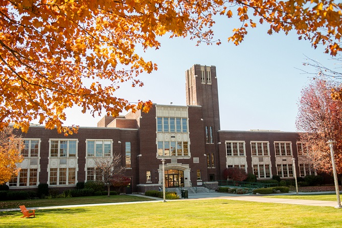 The administration building at Boise State during the fall.